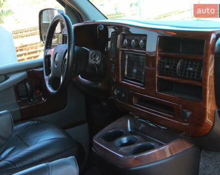 Черный ДжиЭмСи Савана, объемом двигателя 5.33 л и пробегом 143 тыс. км за 26000 $, фото 27 на Automoto.ua