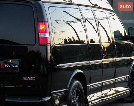 Черный ДжиЭмСи Савана, объемом двигателя 5.33 л и пробегом 143 тыс. км за 26000 $, фото 15 на Automoto.ua