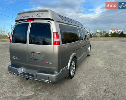 Серый ДжиЭмСи Савана, объемом двигателя 5.97 л и пробегом 6 тыс. км за 85000 $, фото 7 на Automoto.ua