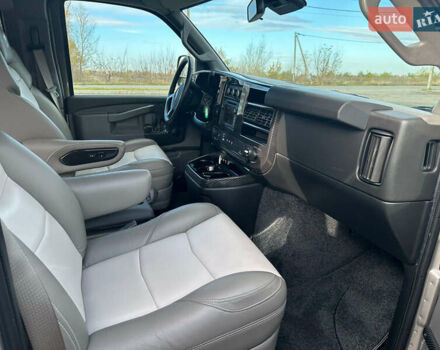 Серый ДжиЭмСи Савана, объемом двигателя 5.97 л и пробегом 6 тыс. км за 85000 $, фото 17 на Automoto.ua