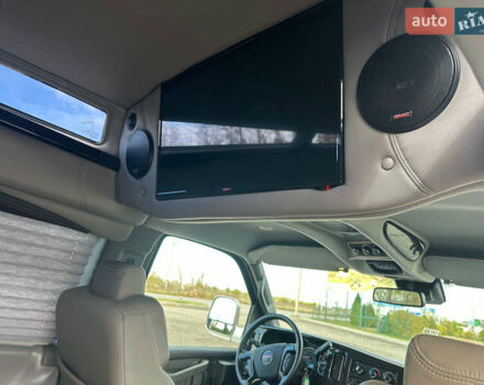 Серый ДжиЭмСи Савана, объемом двигателя 5.97 л и пробегом 6 тыс. км за 85000 $, фото 23 на Automoto.ua