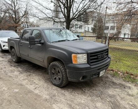 Черный ДжиЭмСи Сиерра, объемом двигателя 5.3 л и пробегом 335 тыс. км за 8178 $, фото 1 на Automoto.ua