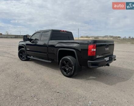 Черный ДжиЭмСи Сиерра, объемом двигателя 5.3 л и пробегом 130 тыс. км за 35600 $, фото 8 на Automoto.ua