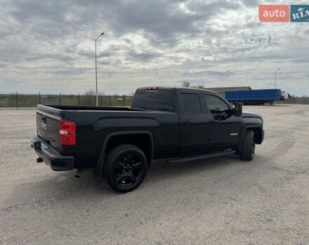 Черный ДжиЭмСи Сиерра, объемом двигателя 5.3 л и пробегом 130 тыс. км за 35600 $, фото 4 на Automoto.ua