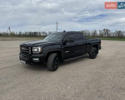 Черный ДжиЭмСи Сиерра, объемом двигателя 5.3 л и пробегом 130 тыс. км за 35600 $, фото 1 на Automoto.ua