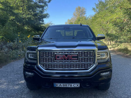 Чорний ДжіЕмСі Sierra, об'ємом двигуна 5.33 л та пробігом 215 тис. км за 34500 $, фото 1 на Automoto.ua