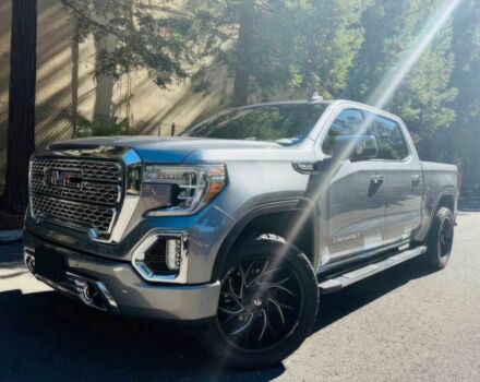 Чорний ДжіЕмСі Sierra, об'ємом двигуна 5.3 л та пробігом 49 тис. км за 9500 $, фото 1 на Automoto.ua