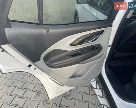 Белый ДжиЭмСи Террейн, объемом двигателя 2 л и пробегом 111 тыс. км за 19199 $, фото 20 на Automoto.ua