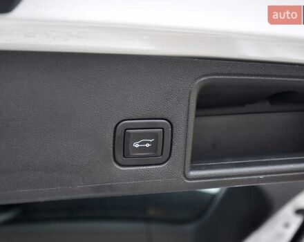 Белый ДжиЭмСи Террейн, объемом двигателя 1.5 л и пробегом 66 тыс. км за 17500 $, фото 20 на Automoto.ua