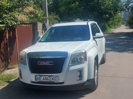 Білий ДжіЕмСі Террейн, об'ємом двигуна 2.4 л та пробігом 224 тис. км за 11800 $, фото 1 на Automoto.ua