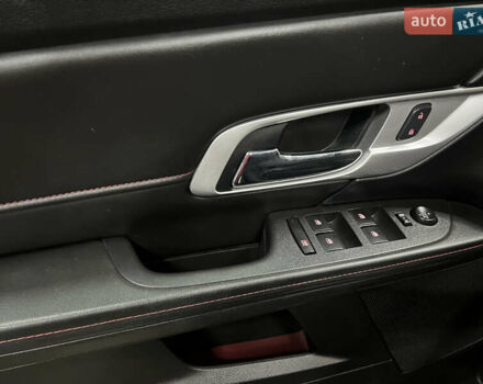 Черный ДжиЭмСи Террейн, объемом двигателя 2.4 л и пробегом 142 тыс. км за 12700 $, фото 12 на Automoto.ua