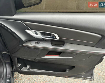 Серый ДжиЭмСи Террейн, объемом двигателя 2.38 л и пробегом 210 тыс. км за 10000 $, фото 13 на Automoto.ua