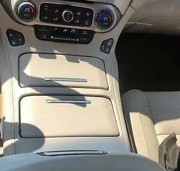 Белый ДжиЭмСи Юкон, объемом двигателя 6.16 л и пробегом 195 тыс. км за 25000 $, фото 3 на Automoto.ua