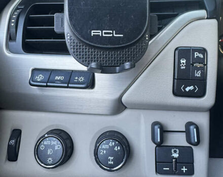 Белый ДжиЭмСи Юкон, объемом двигателя 6.16 л и пробегом 170 тыс. км за 28000 $, фото 26 на Automoto.ua