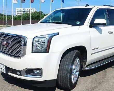 Белый ДжиЭмСи Юкон, объемом двигателя 6.16 л и пробегом 195 тыс. км за 25000 $, фото 13 на Automoto.ua