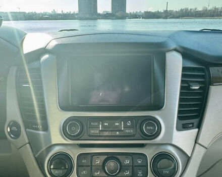 Белый ДжиЭмСи Юкон, объемом двигателя 6.16 л и пробегом 170 тыс. км за 28000 $, фото 6 на Automoto.ua