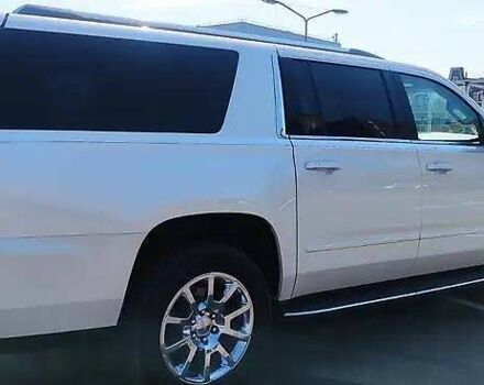 Белый ДжиЭмСи Юкон, объемом двигателя 6.16 л и пробегом 195 тыс. км за 25000 $, фото 6 на Automoto.ua