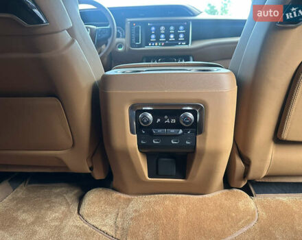 Білий ДжіЕмСі Yukon, об'ємом двигуна 6.16 л та пробігом 3 тис. км за 240000 $, фото 30 на Automoto.ua