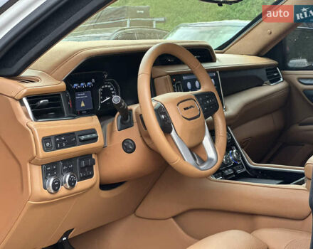 Білий ДжіЕмСі Yukon, об'ємом двигуна 6.16 л та пробігом 3 тис. км за 240000 $, фото 8 на Automoto.ua