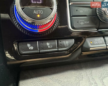 Білий ДжіЕмСі Yukon, об'ємом двигуна 6.16 л та пробігом 3 тис. км за 240000 $, фото 17 на Automoto.ua