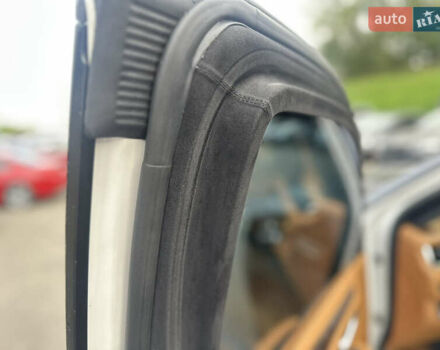 Білий ДжіЕмСі Yukon, об'ємом двигуна 6.16 л та пробігом 3 тис. км за 240000 $, фото 6 на Automoto.ua