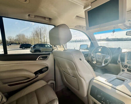 Бежевый ДжиЭмСи Юкон, объемом двигателя 6.2 л и пробегом 172 тыс. км за 25500 $, фото 15 на Automoto.ua