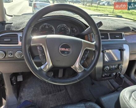 Черный ДжиЭмСи Юкон, объемом двигателя 5.3 л и пробегом 289 тыс. км за 11900 $, фото 50 на Automoto.ua