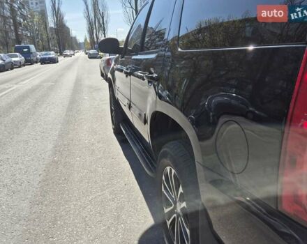 Черный ДжиЭмСи Юкон, объемом двигателя 5.3 л и пробегом 289 тыс. км за 11900 $, фото 38 на Automoto.ua