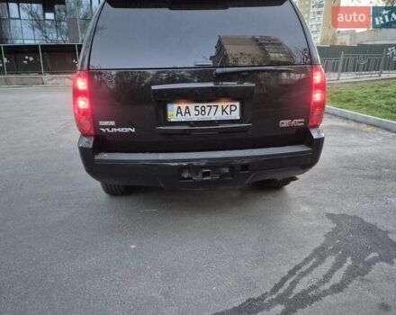 Черный ДжиЭмСи Юкон, объемом двигателя 5.3 л и пробегом 289 тыс. км за 11900 $, фото 10 на Automoto.ua