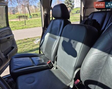 Черный ДжиЭмСи Юкон, объемом двигателя 5.3 л и пробегом 289 тыс. км за 11900 $, фото 48 на Automoto.ua