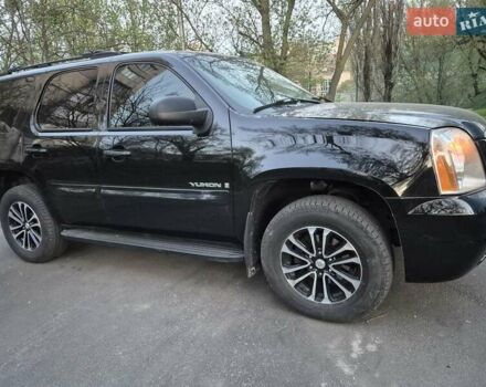 Черный ДжиЭмСи Юкон, объемом двигателя 5.3 л и пробегом 289 тыс. км за 11900 $, фото 19 на Automoto.ua