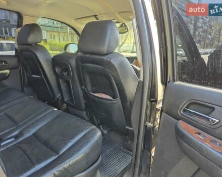 Черный ДжиЭмСи Юкон, объемом двигателя 5.3 л и пробегом 289 тыс. км за 11900 $, фото 46 на Automoto.ua