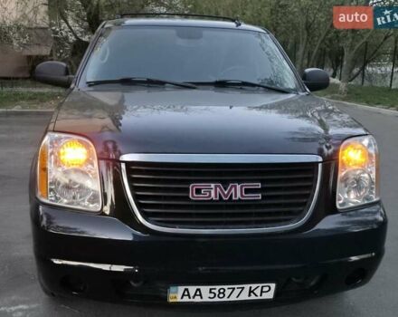 Черный ДжиЭмСи Юкон, объемом двигателя 5.3 л и пробегом 289 тыс. км за 11900 $, фото 16 на Automoto.ua