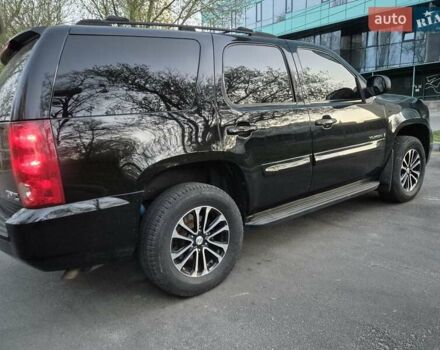 Черный ДжиЭмСи Юкон, объемом двигателя 5.3 л и пробегом 289 тыс. км за 11900 $, фото 7 на Automoto.ua
