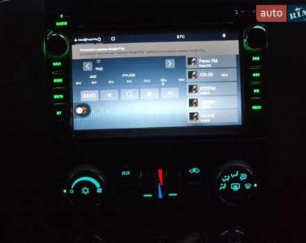 Черный ДжиЭмСи Юкон, объемом двигателя 5.3 л и пробегом 289 тыс. км за 11900 $, фото 13 на Automoto.ua