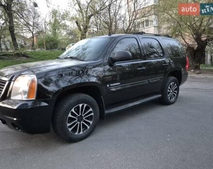 Черный ДжиЭмСи Юкон, объемом двигателя 5.3 л и пробегом 289 тыс. км за 11900 $, фото 18 на Automoto.ua