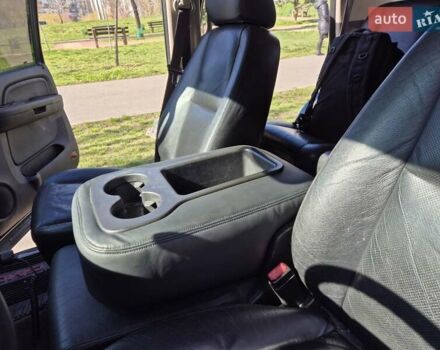 Черный ДжиЭмСи Юкон, объемом двигателя 5.3 л и пробегом 289 тыс. км за 11900 $, фото 49 на Automoto.ua