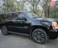 Черный ДжиЭмСи Юкон, объемом двигателя 5.3 л и пробегом 289 тыс. км за 11900 $, фото 2 на Automoto.ua