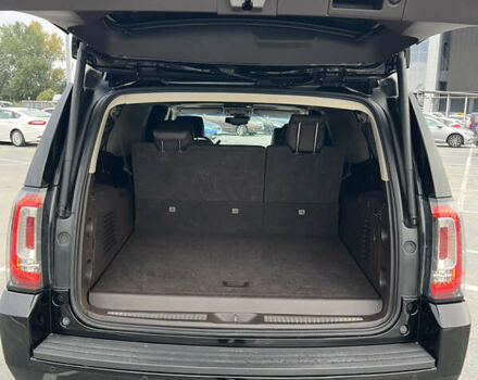 Чорний ДжіЕмСі Yukon, об'ємом двигуна 6.16 л та пробігом 129 тис. км за 25999 $, фото 14 на Automoto.ua