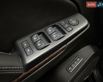 Черный ДжиЭмСи Юкон, объемом двигателя 5.3 л и пробегом 102 тыс. км за 40000 $, фото 38 на Automoto.ua