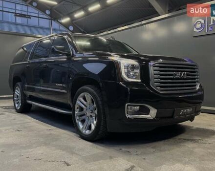 Черный ДжиЭмСи Юкон, объемом двигателя 5.3 л и пробегом 102 тыс. км за 40000 $, фото 22 на Automoto.ua
