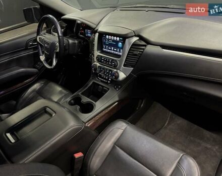 Черный ДжиЭмСи Юкон, объемом двигателя 5.3 л и пробегом 102 тыс. км за 40000 $, фото 28 на Automoto.ua
