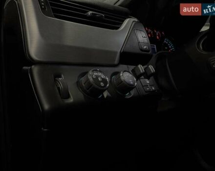 Черный ДжиЭмСи Юкон, объемом двигателя 5.3 л и пробегом 102 тыс. км за 40000 $, фото 31 на Automoto.ua