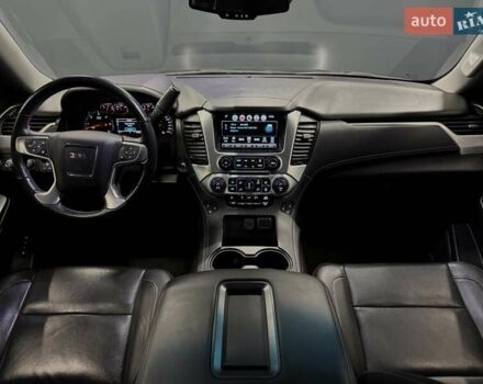 Черный ДжиЭмСи Юкон, объемом двигателя 5.3 л и пробегом 102 тыс. км за 40000 $, фото 26 на Automoto.ua