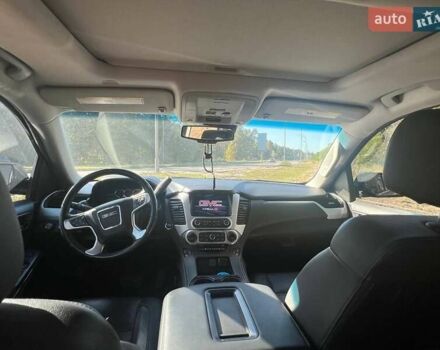 Черный ДжиЭмСи Юкон, объемом двигателя 5.33 л и пробегом 101 тыс. км за 50000 $, фото 5 на Automoto.ua