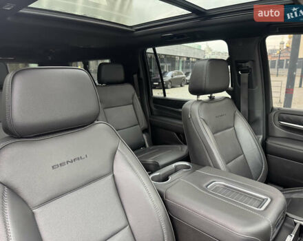 Черный ДжиЭмСи Юкон, объемом двигателя 6.16 л и пробегом 38 тыс. км за 89999 $, фото 37 на Automoto.ua