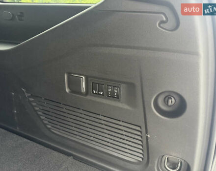 Черный ДжиЭмСи Юкон, объемом двигателя 6.16 л и пробегом 38 тыс. км за 89999 $, фото 43 на Automoto.ua