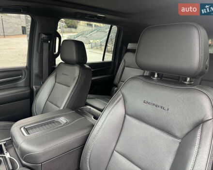 Черный ДжиЭмСи Юкон, объемом двигателя 6.16 л и пробегом 38 тыс. км за 89999 $, фото 16 на Automoto.ua