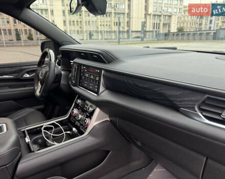 Черный ДжиЭмСи Юкон, объемом двигателя 6.16 л и пробегом 38 тыс. км за 89999 $, фото 36 на Automoto.ua