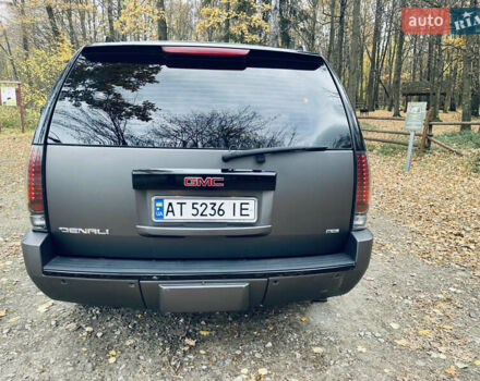 ДжиЭмСи Юкон 2006 в Ивано-Франковске на Automoto.ua Серый ДжиЭмСи Юкон, объемом двигателя 6.16 л и пробегом 236 тыс. км за 15000 $, фото 11 на Automoto.ua